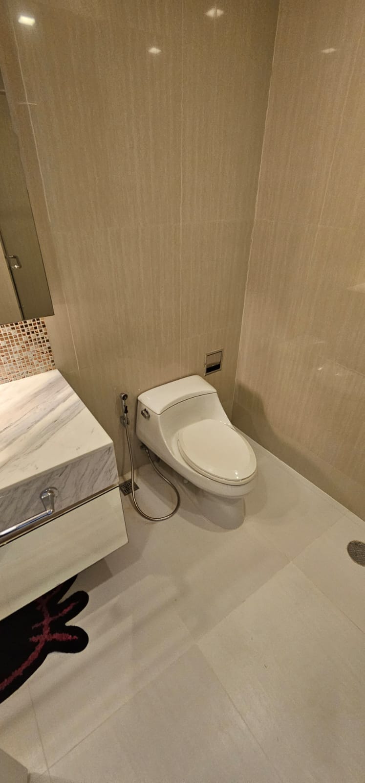 1 Bedroom, 1 Bathroom 46sqm size at Circle Living Prototype For Rent 25K THB