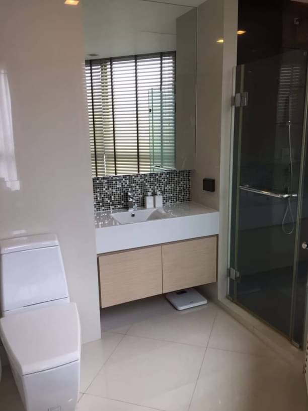 2 Bedrooms, 2 Bathrooms 69sqm size at Rhythm Sukhumvit 44 For Rent 45K THB
