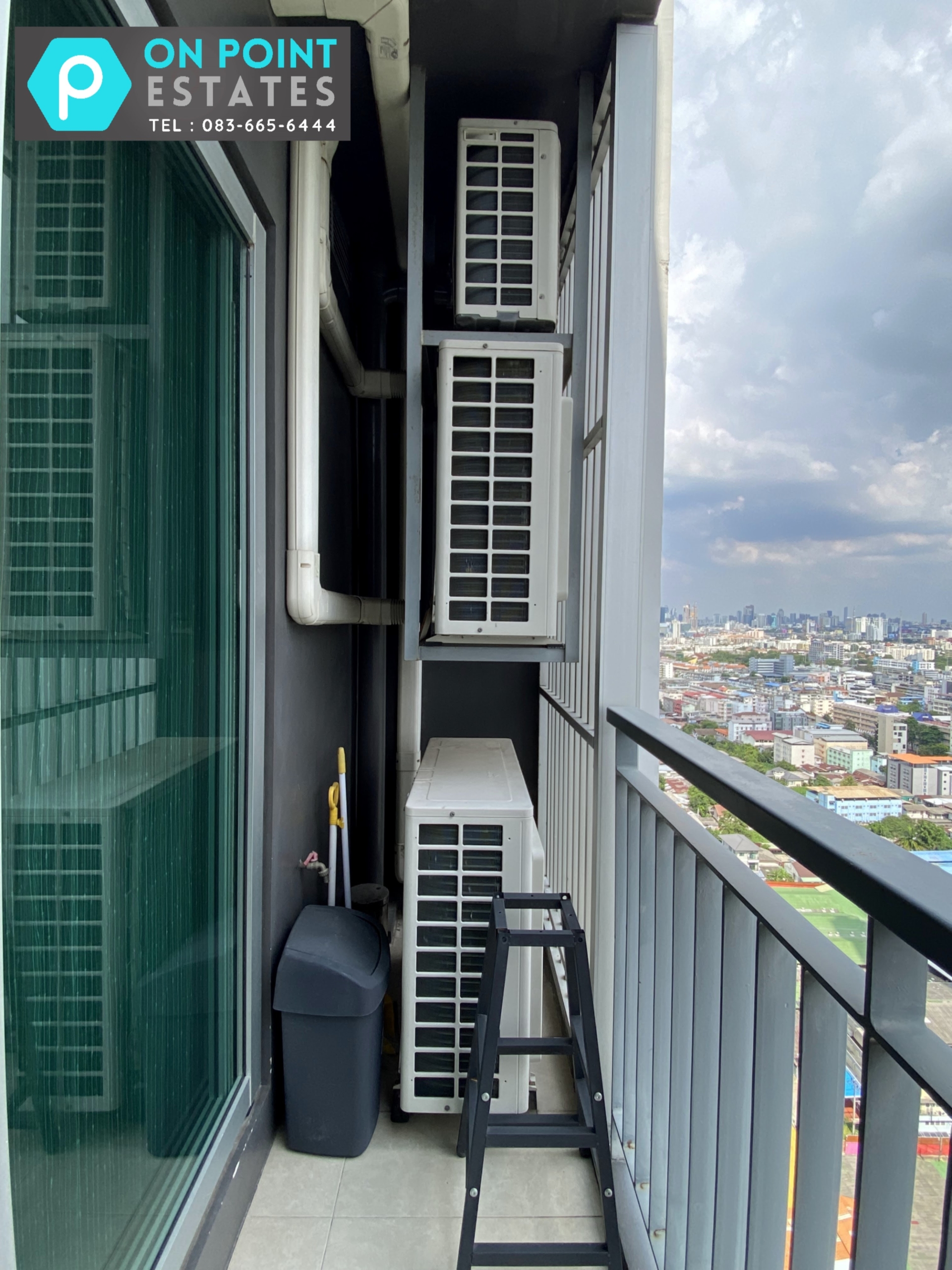 2 Bedrooms, 2 Bathrooms 60.70sqm size at Rhythm Sathorn - Narathiwas For Rent 35K THB