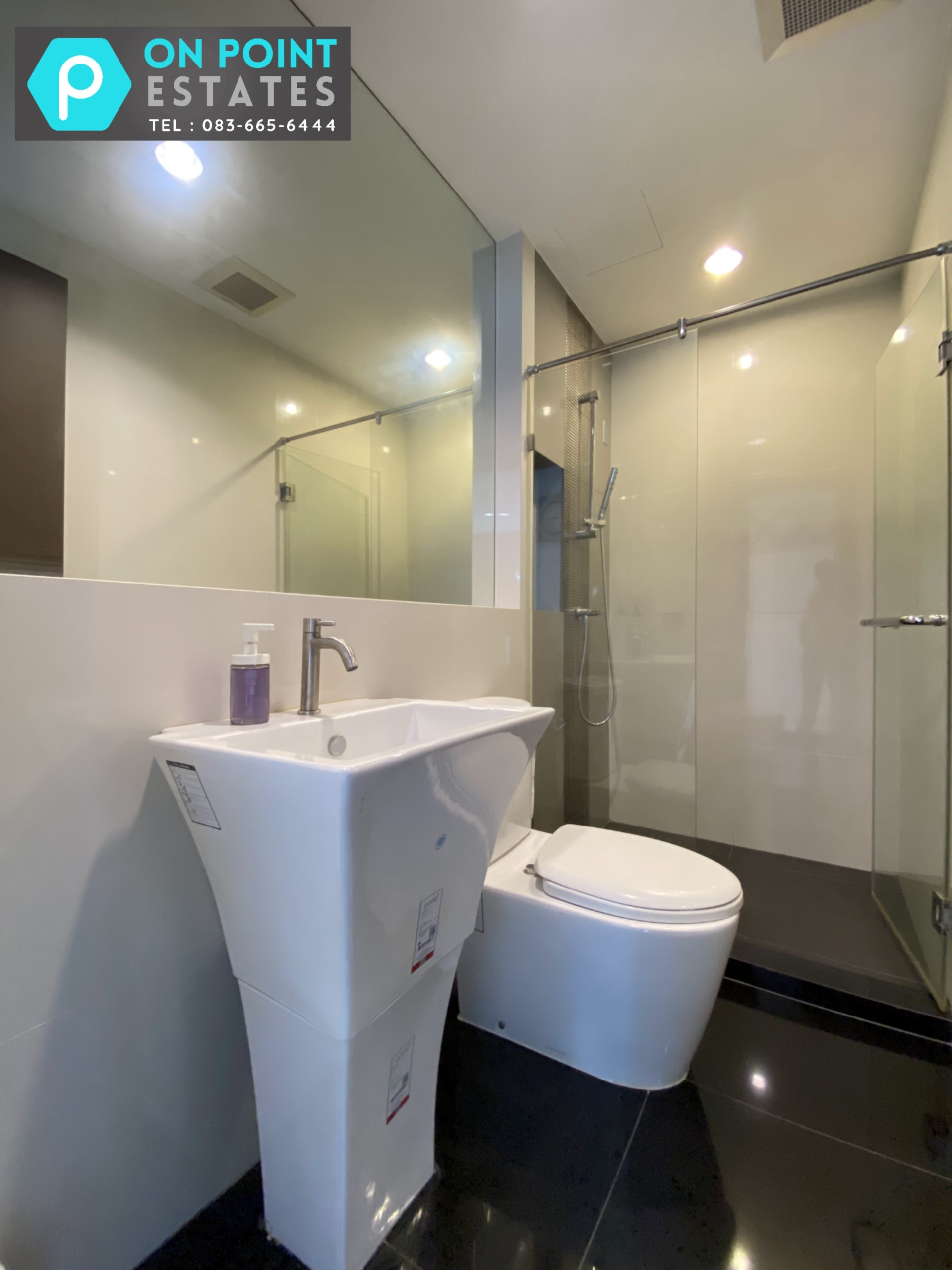2 Bedrooms, 2 Bathrooms 60.70sqm size at Rhythm Sathorn - Narathiwas For Rent 35K THB