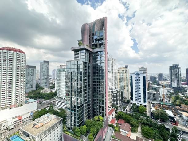 2 Bedrooms, 2 Bathrooms 80sqm size at The Strand Thonglor For Rent 110,000 THB/Month