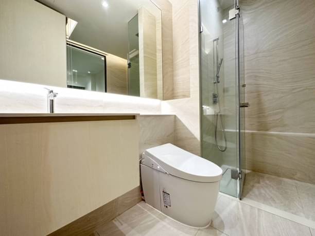1 Bedroom, 1 Bathroom 55sqm size at The Strand Thonglor For Rent 55,000 THB/Month