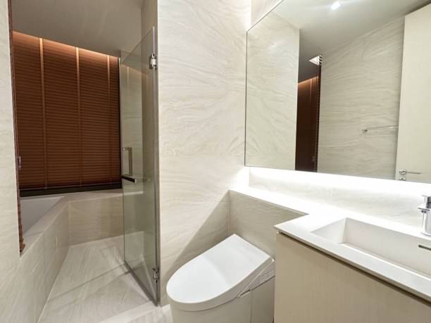 1 Bedroom, 1 Bathroom 53sqm size at The Strand Thonglor For Rent 75,000 THB/Month