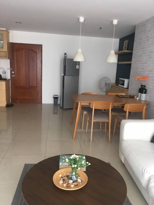 1 Bedroom, 1 Bathroom 60sqm size at Asoke Place For Rent 25,000 THB/ Month