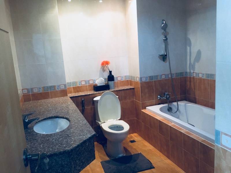 1 Bedroom, 1 Bathroom 60sqm size at Asoke Place For Rent 25,000 THB/ Month