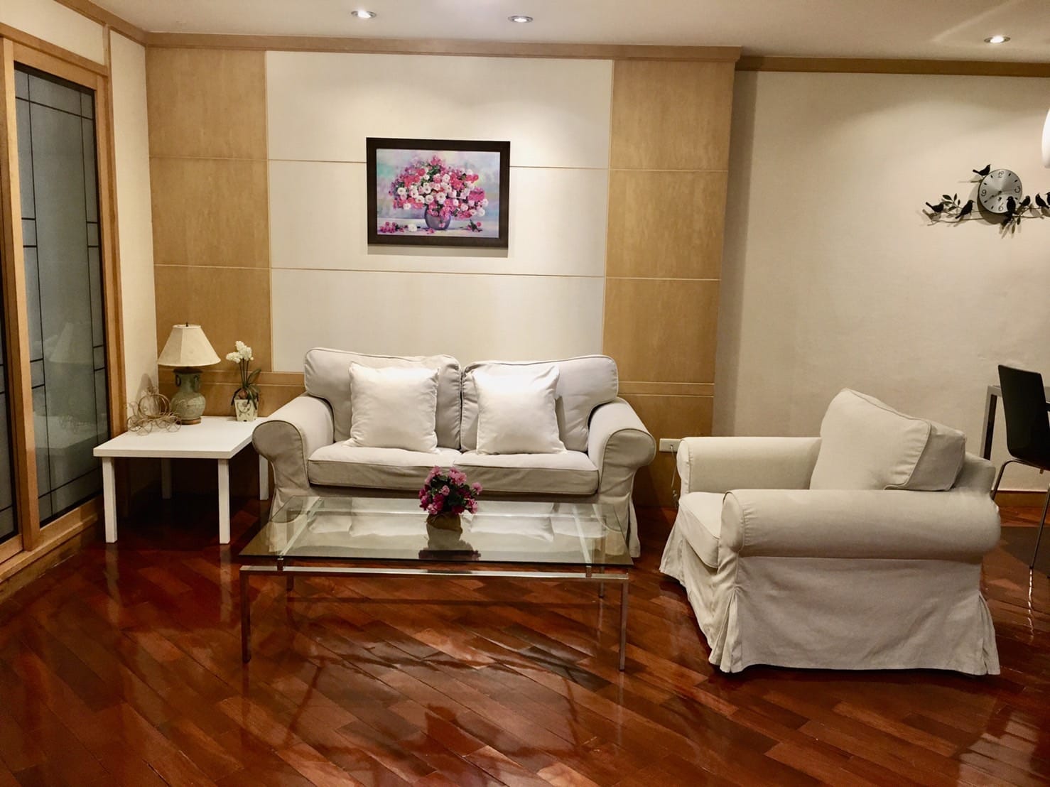 2 Bedrooms, 2 Bathrooms 80sqm size at Asoke Place For Rent 30,000 THB/Month