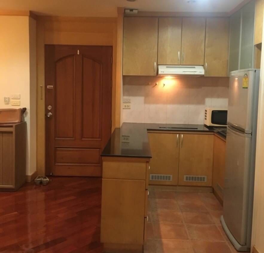 2 Bedrooms, 2 Bathrooms 80sqm size at Asoke Place For Rent 30,000 THB/Month