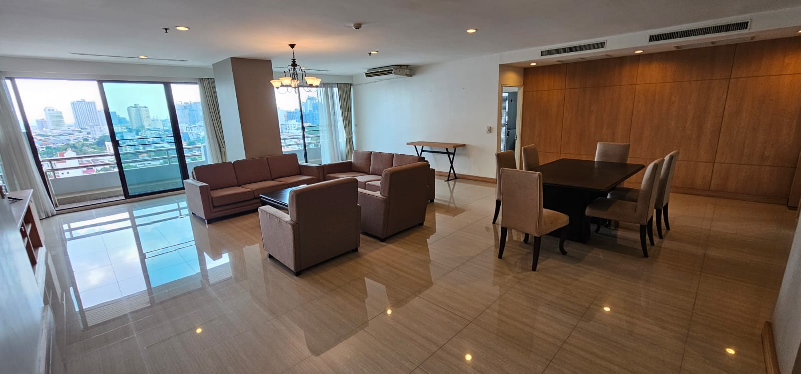 4 Bedrooms, 4 Bathrooms 278sqm size at Charoenjai place For Rent 110,000 THB/Month