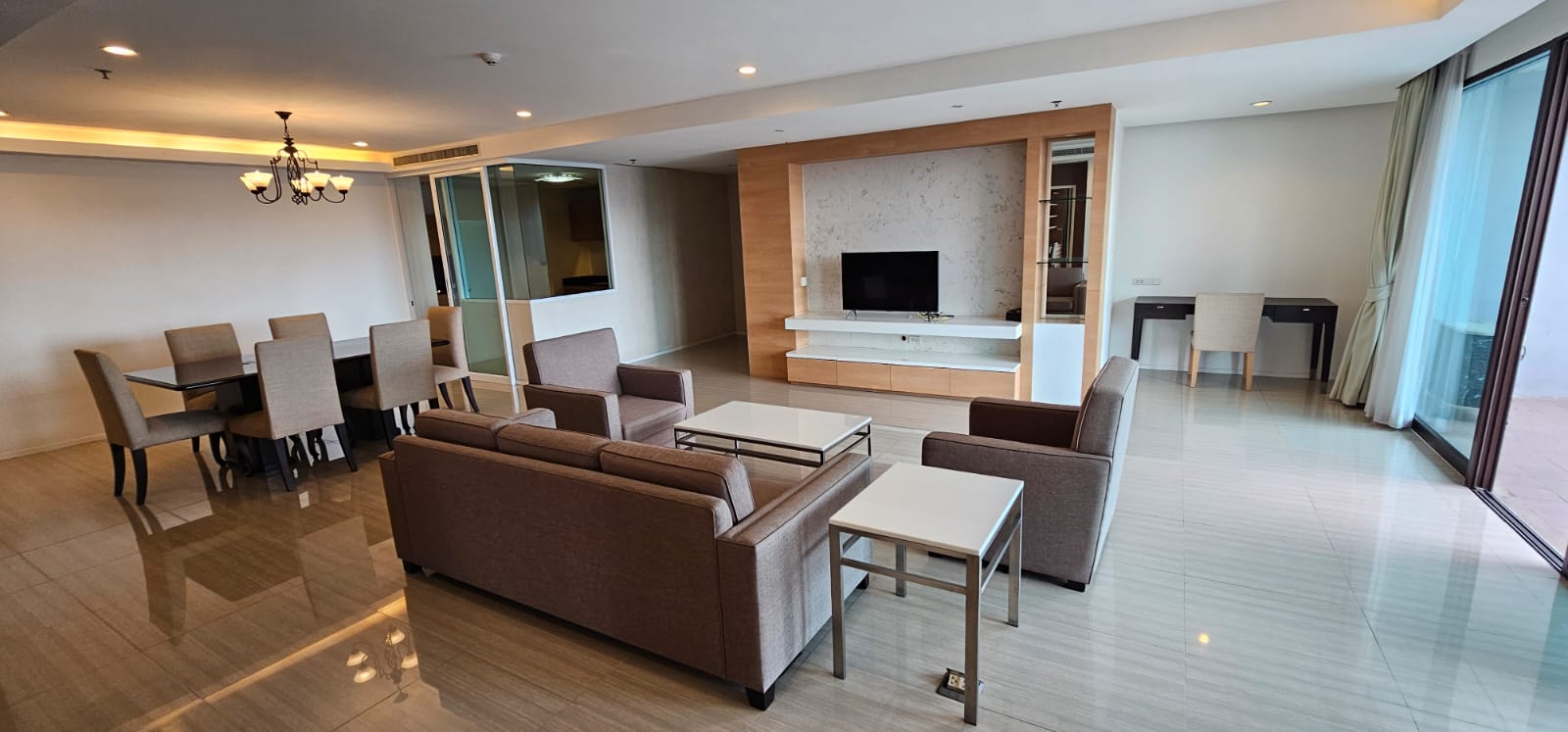 4 Bedrooms, 4 Bathrooms 332sqm size at Charoenjai Place For Ren4 Bedrooms, 4 Bathrooms 332sqm size at Charoenjai Place For Rent 110,000 THB/Montht 110,000 THB/Month