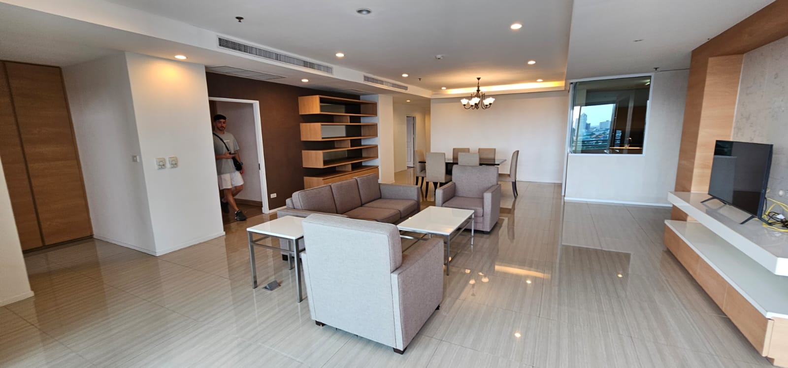 4 Bedrooms, 4 Bathrooms 332sqm size at Charoenjai Place For Rent 110,000 THB/Month