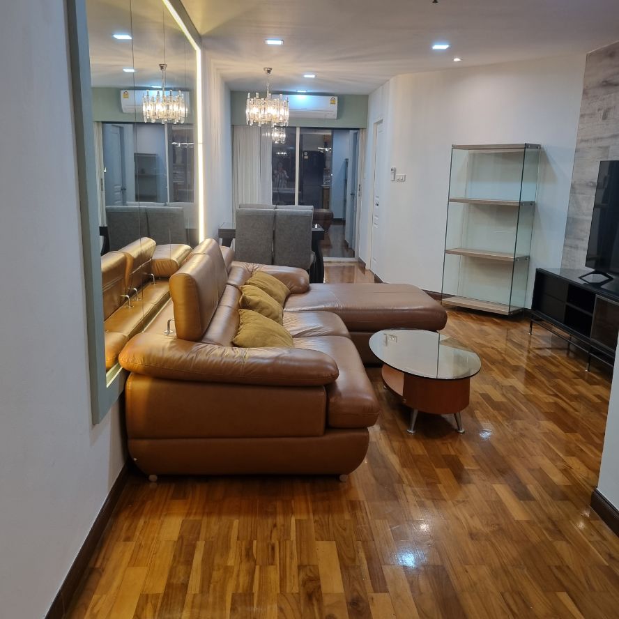 2 Bedrooms, 2 Bathrooms 83sqm size 14th Flr at The Waterford Diamond For Rent 45,000/Month