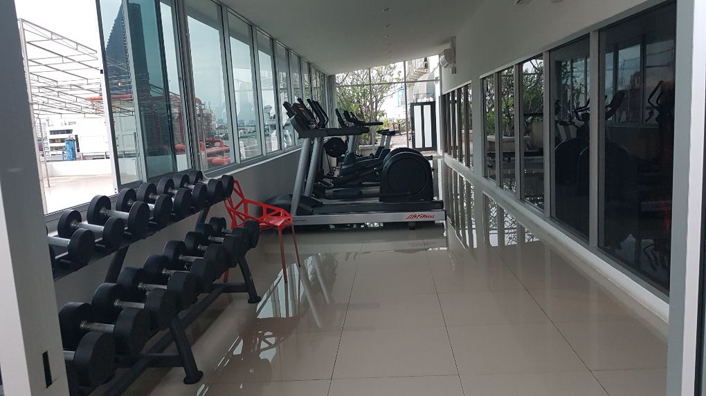 2 Bedrooms, 2 Bathrooms 83sqm size 14th Flr at The Waterford Diamond For Rent 45,000/Month
