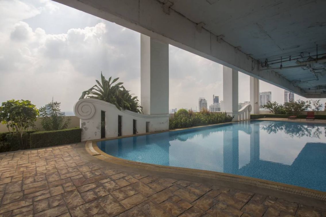2 Bedrooms, 2 Bathrooms 83sqm size 14th Flr at The Waterford Diamond For Rent 45,000/Month