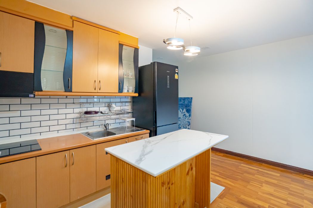 2 Bedrooms, 2 Bathrooms 83sqm size 14th Flr at The Waterford Diamond For Rent 45,000/Month