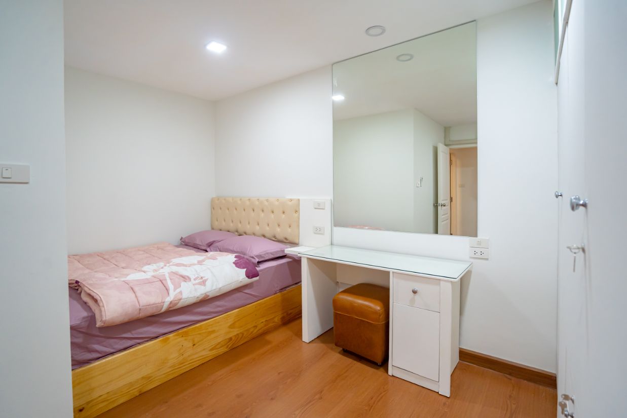 2 Bedrooms, 2 Bathrooms 83sqm size 14th Flr at The Waterford Diamond For Rent 45,000/Month