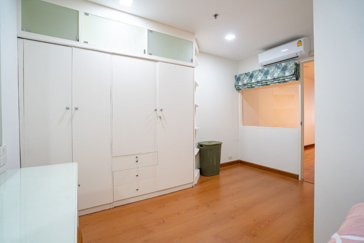 2 Bedrooms, 2 Bathrooms 83sqm size 14th Flr at The Waterford Diamond For Rent 45,000/Month