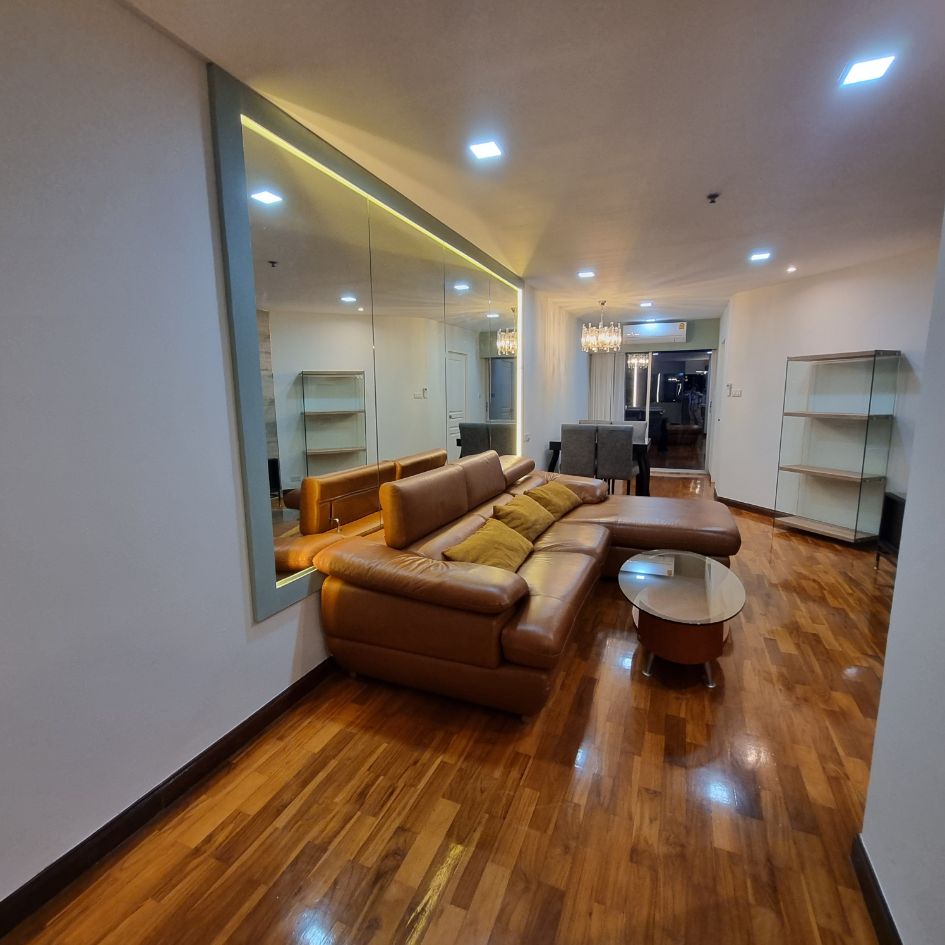 2 Bedrooms, 2 Bathrooms 83sqm size 14th Flr at The Waterford Diamond For Rent 45,000/Month