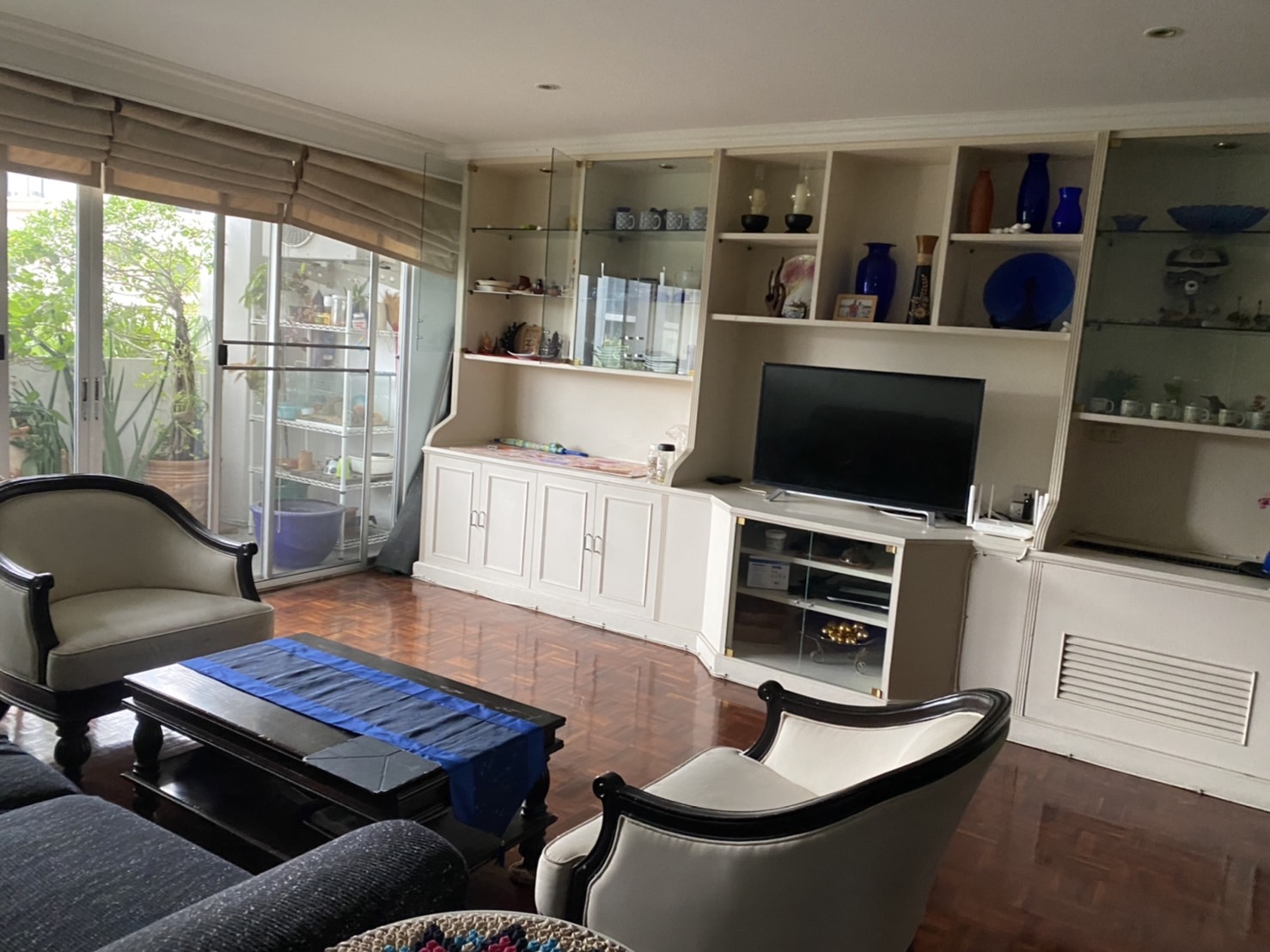 3 Bedrooms, 2 Bathrooms 140sqm size 7th Flr at D.S. Tower 2 For Rent 45,000/Month