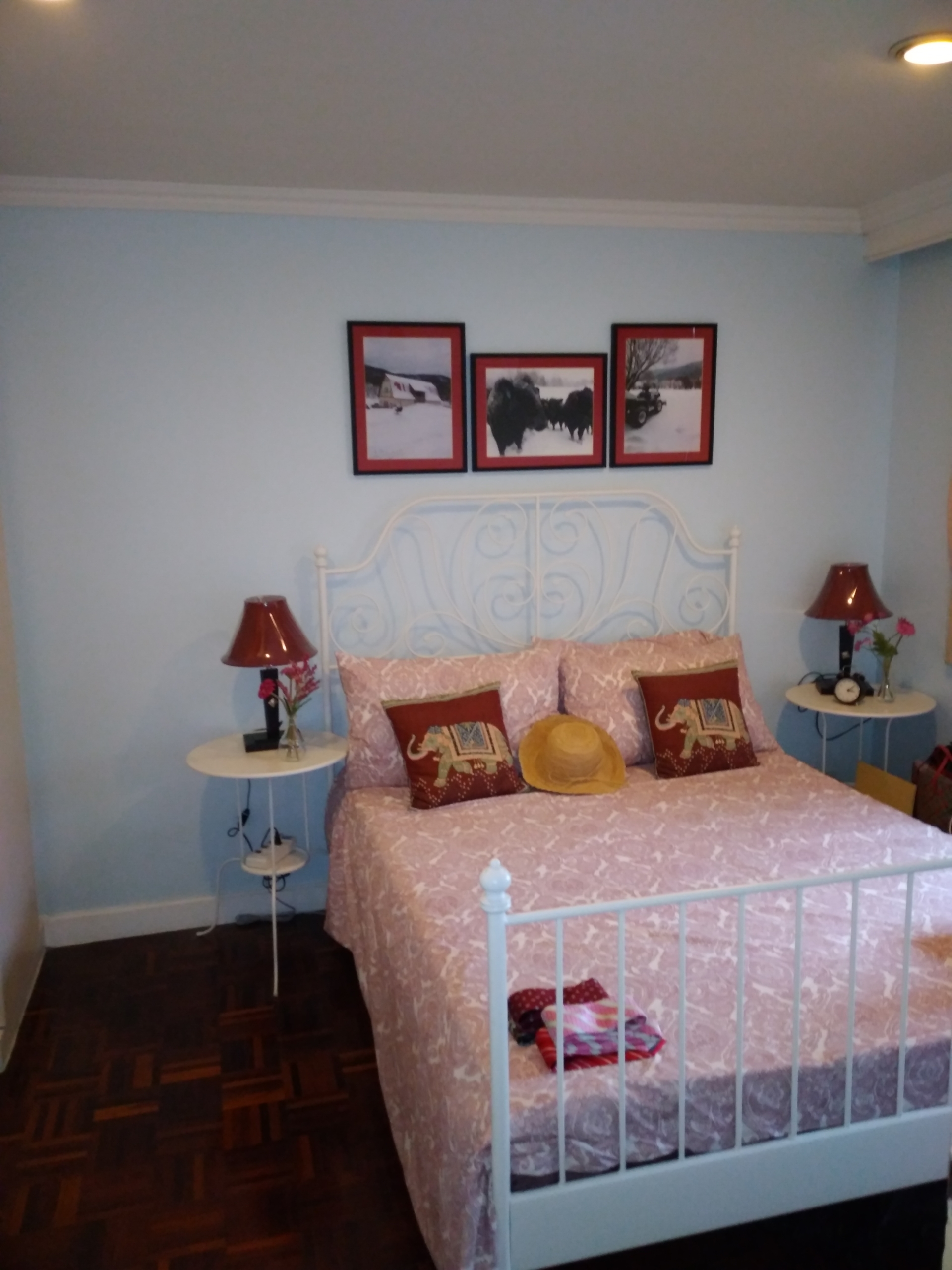 3 Bedrooms, 2 Bathrooms 140sqm size 7th Flr at D.S. Tower 2 For Rent 45,000/Month