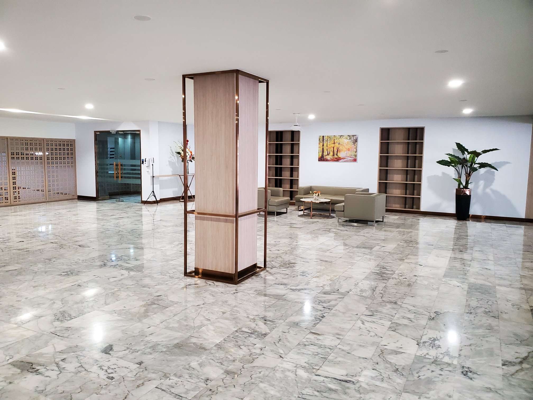 3 Bedrooms, 2 Bathrooms 140sqm size 7th Flr at D.S. Tower 2 For Rent 45,000/Month