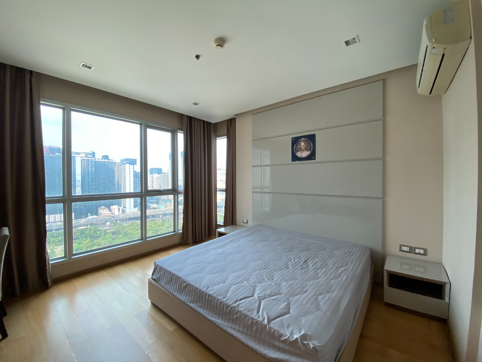 2 Bedrooms, 2 Bathrooms 65sqm size at The Address Asoke For Rent 30,000/Month