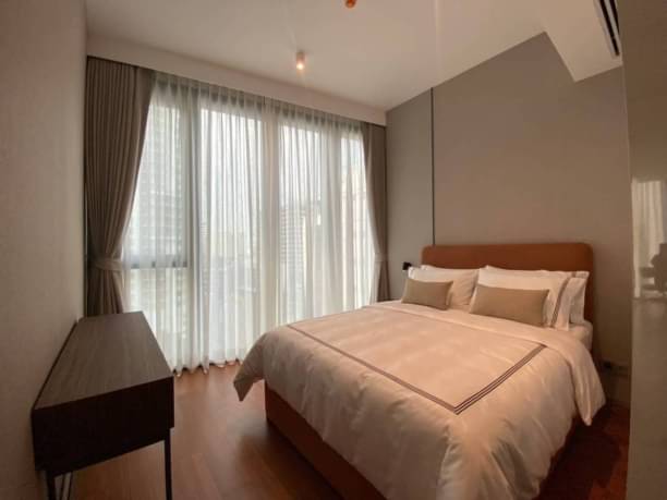 2 Bedrooms, 2 Bathrooms 144sqm size 9th Flr at The Estelle Phrom Phon For Rent 180,000/Month