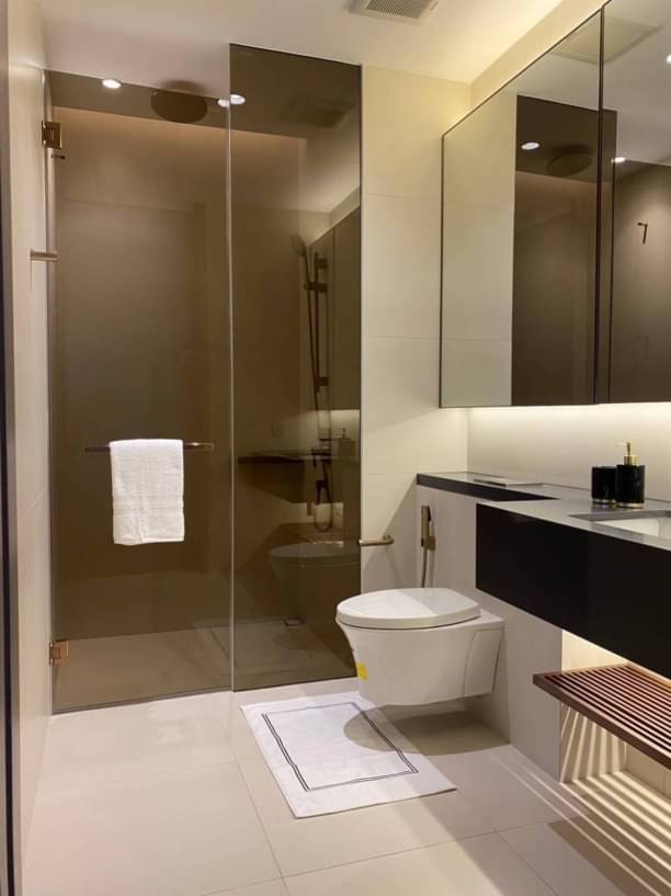 2 Bedrooms, 2 Bathrooms 144sqm size 9th Flr at The Estelle Phrom Phon For Rent 180,000/Month