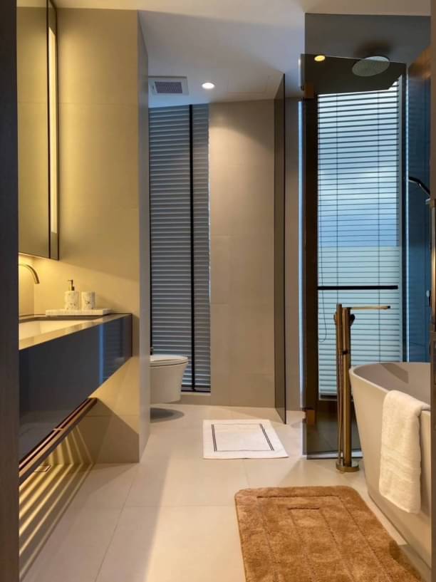 2 Bedrooms, 2 Bathrooms 144sqm size 9th Flr at The Estelle Phrom Phon For Rent 180,000/Month