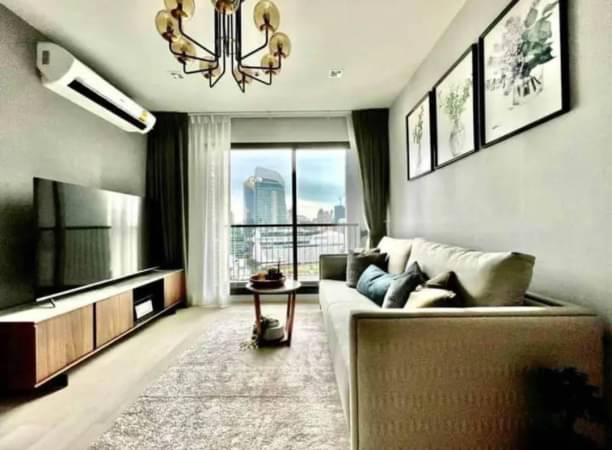 2 Bedrooms, 2 Bathrooms 63sqm size 25th Flr at Life One Wireless For Rent 50,000/Month