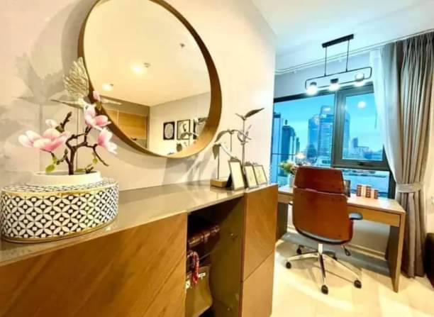 2 Bedrooms, 2 Bathrooms 63sqm size 25th Flr at Life One Wireless For Rent 50,000/Month