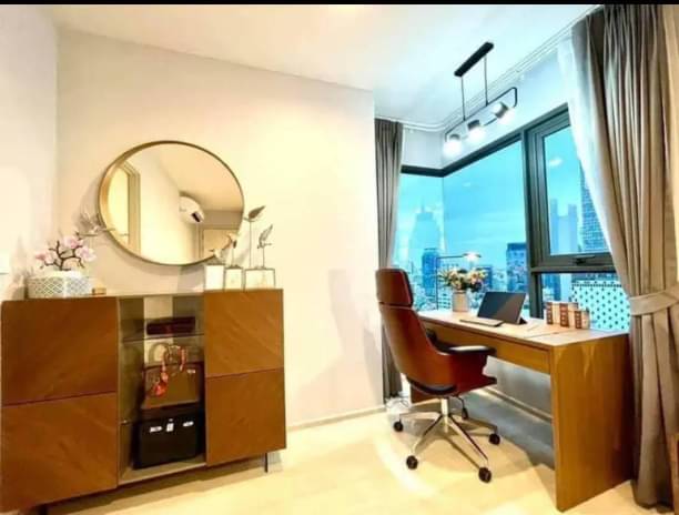 2 Bedrooms, 2 Bathrooms 63sqm size 25th Flr at Life One Wireless For Rent 50,000/Month