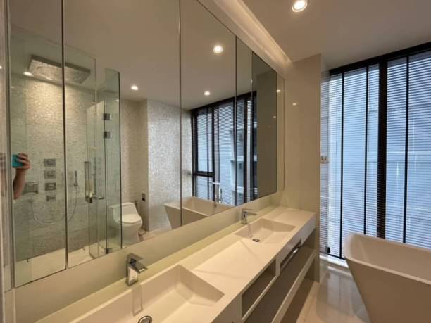 2 Bedrooms, 3 Bathrooms 137sqm size at Vittorio For Rent 150,000THB & For Sale 55M
