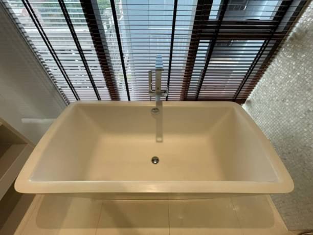 2 Bedrooms, 3 Bathrooms 137sqm size at Vittorio For Rent 150,000THB & For Sale 55M