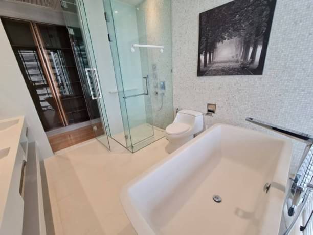 2 Bedrooms, 3 Bathrooms 140sqm size at Vittorio For Rent 150,000THB/Month