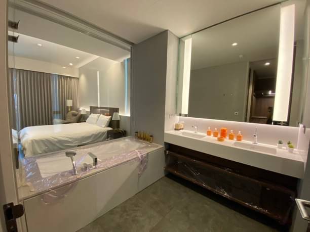 3 Bedrooms, 3 Bathrooms 200sqm size 24th Flr at TELA Thonglor For Rent 230,000/Month