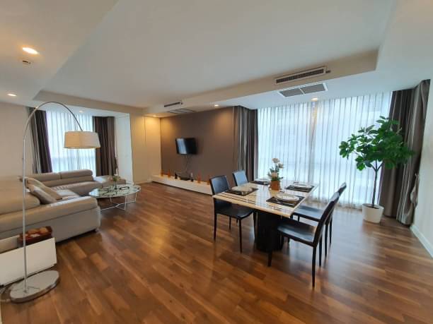 2 Bedrooms, 2 Bathrooms 115sqm size 12th Flr at The Rajdam For Rent 67,000/Month