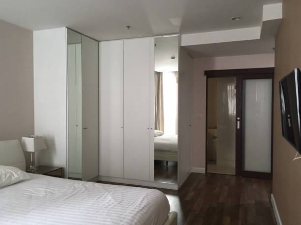 2 Bedrooms, 2 Bathrooms 115sqm size 12th Flr at The Rajdam For Rent 67,000/Month