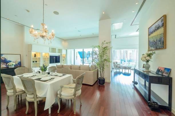 2 Bedrooms, 3 Bathrooms 237sqm size 9th Flr at Le Raffine Jambu Dvipa For Rent 160,000