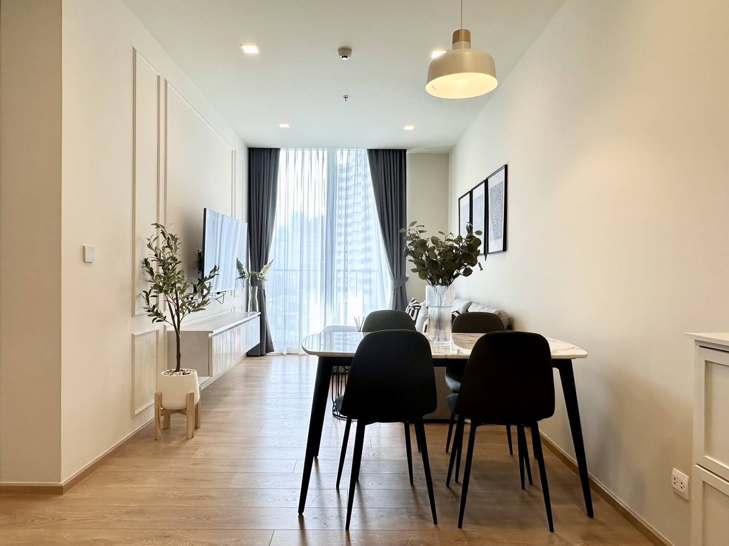 2 Bedrooms, 2 Bathrooms 65sqm size at Noble Around 33 For Rent 57,000/Month