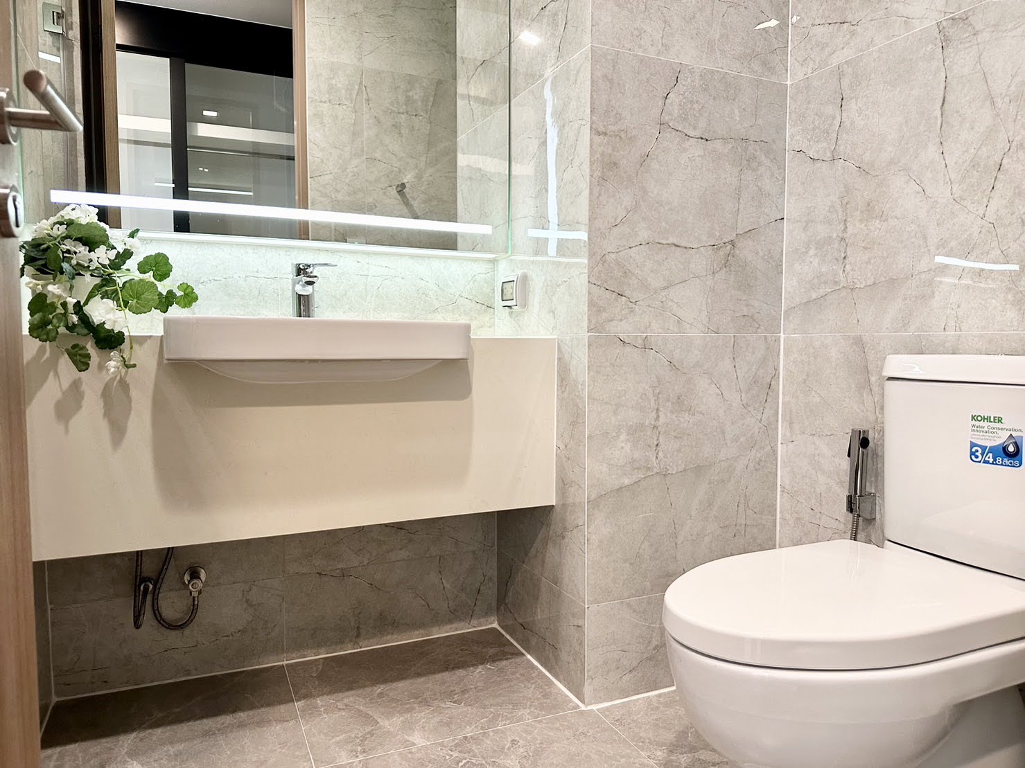 2 Bedrooms, 2 Bathrooms 65sqm size at Noble Around 33 For Rent 57,000/Month
