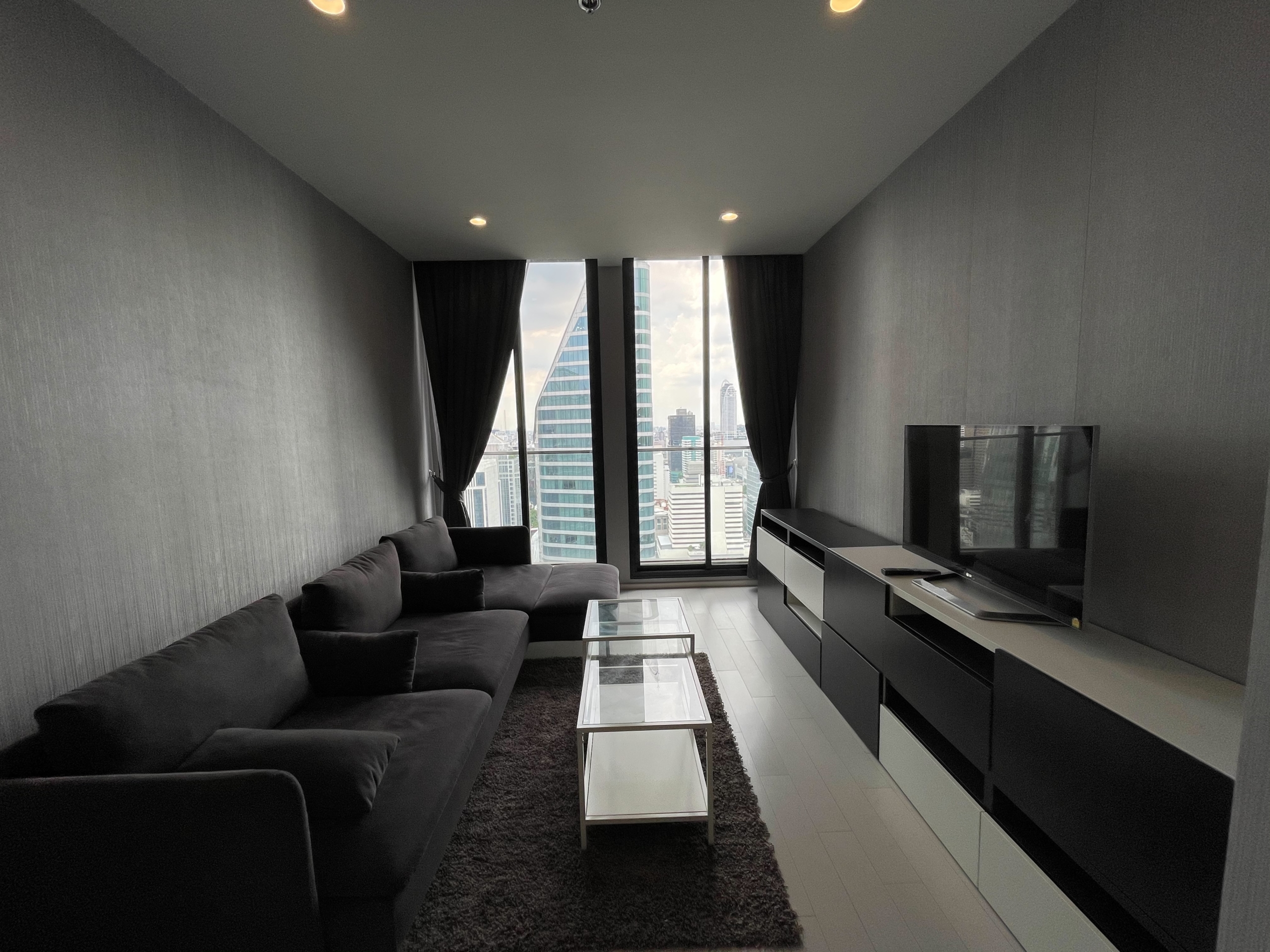 2 Bedrooms, 2 Bathrooms 65sqm size 33rd Flr at Noble Ploenchit For Rent 55,000/Month