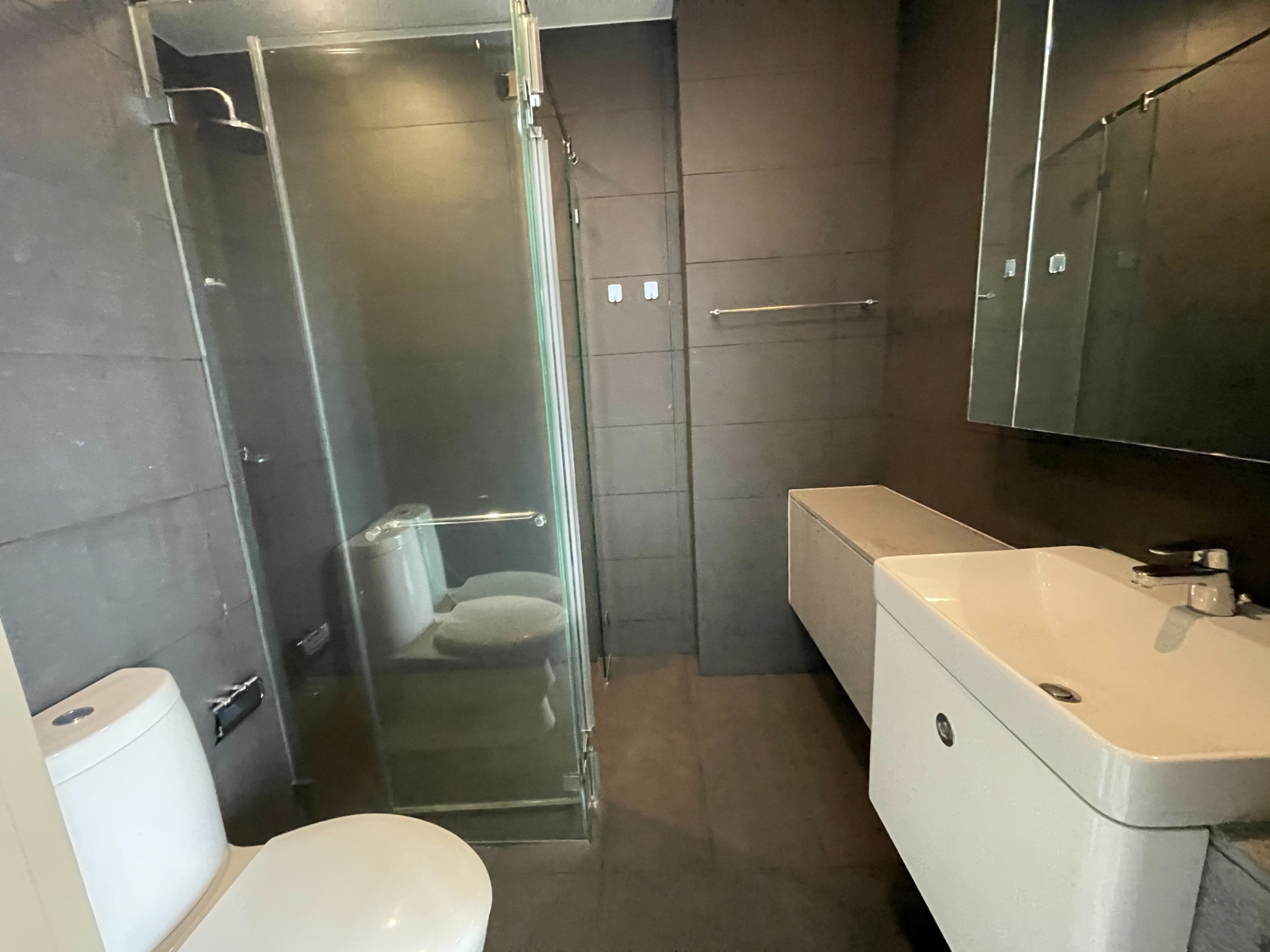 2 Bedrooms, 2 Bathrooms 65sqm size 33rd Flr at Noble Ploenchit For Rent 55,000/Month