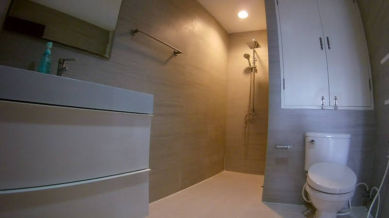 3 Bedrooms, 3 Bathrooms 164sqm size 11th Flr at Richmond Palace For Rent 65K & For Sale 18M