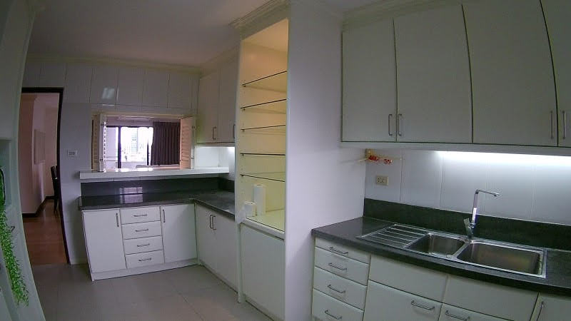 3 Bedrooms, 3 Bathrooms 164sqm size 11th Flr at Richmond Palace For Rent 65K & For Sale 18M