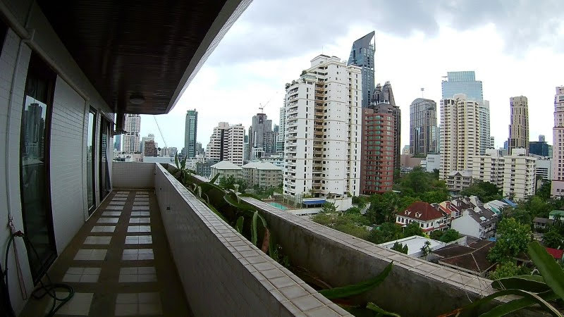3 Bedrooms, 3 Bathrooms 164sqm size 11th Flr at Richmond Palace For Rent 65K & For Sale 18M