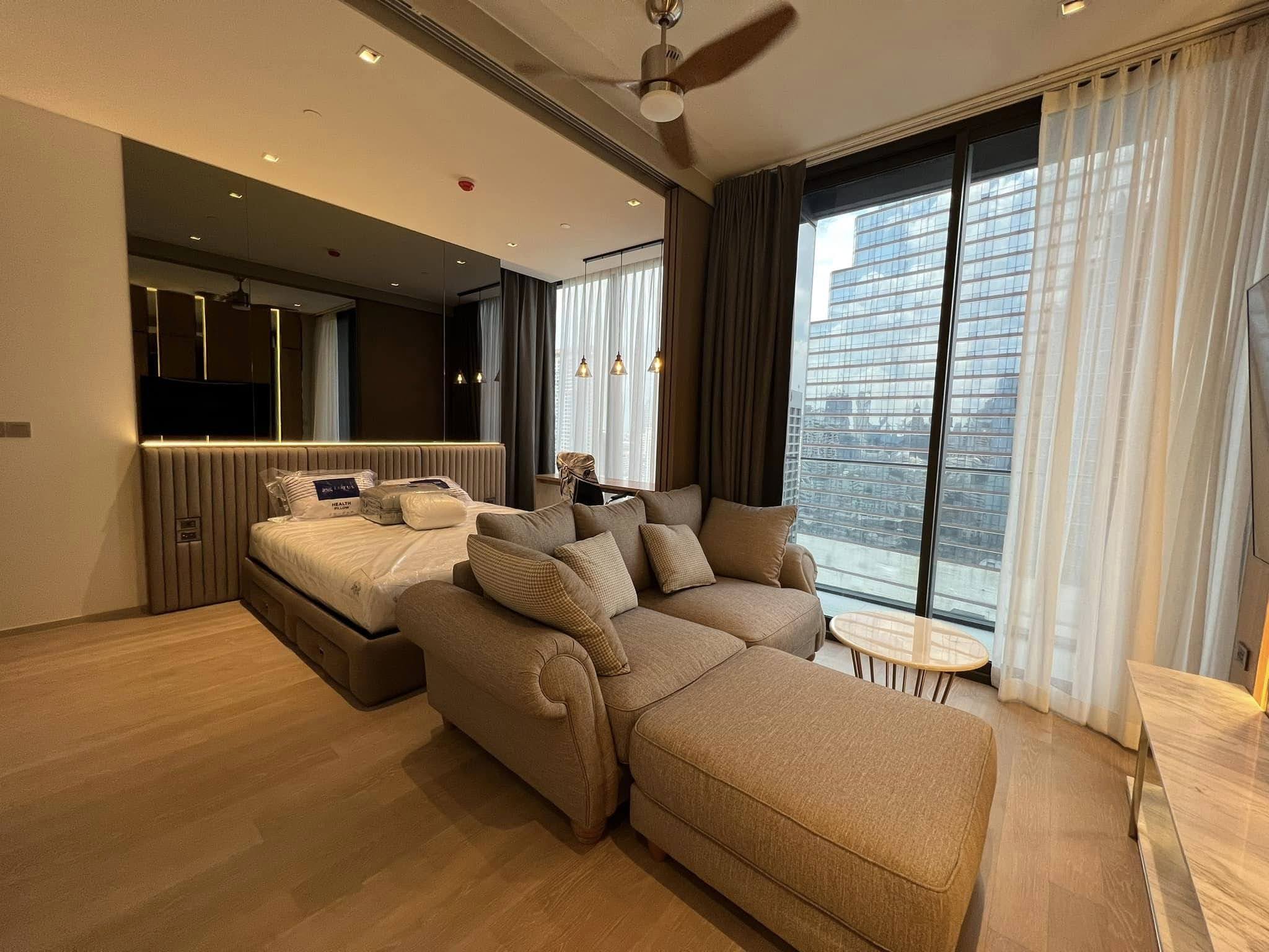 1 Bedroom, 1Bathroom 50sqm size 21st Flr at Ashton Silom For Rent 45,000/Month