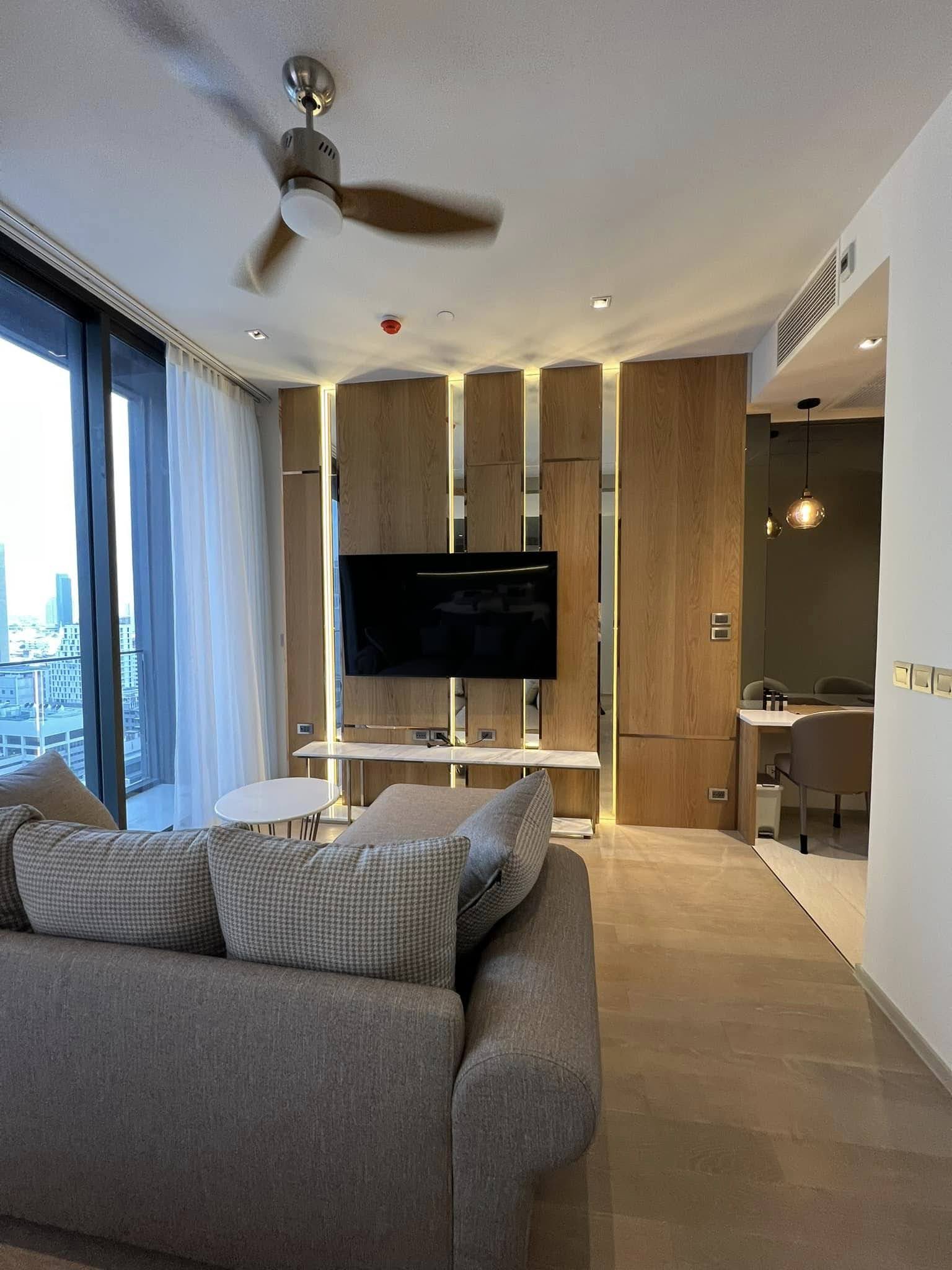 1 Bedroom, 1Bathroom 50sqm size 21st Flr at Ashton Silom For Rent 45,000/Month