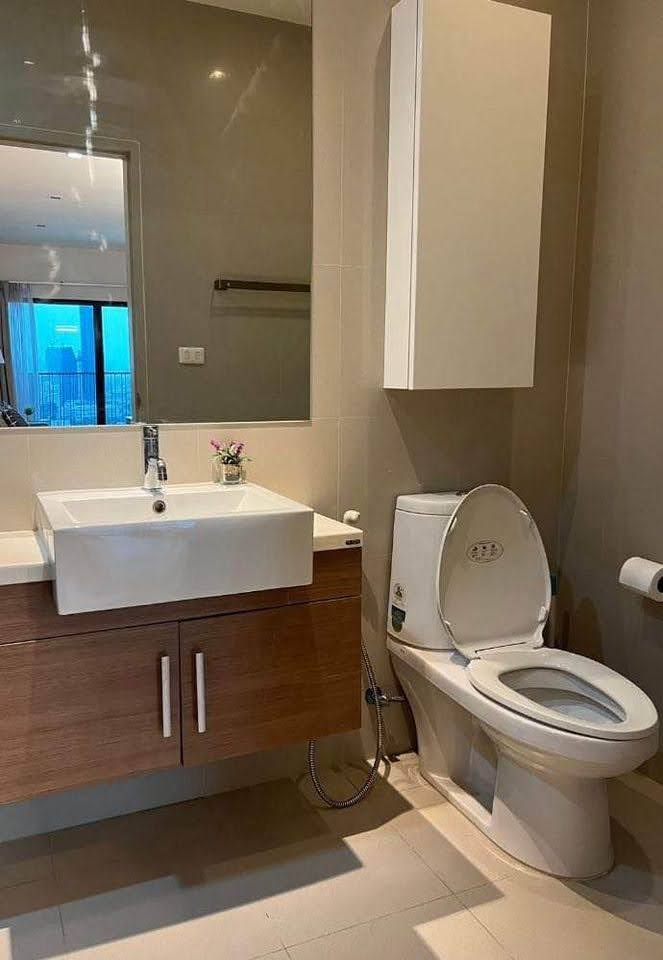 2 Bedrooms, 2 Bathrooms 75sqm size 19th Flr at Noble Reveal For Rent 50,000/Month