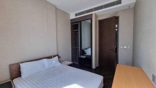 2 Bedrooms, 2 Bathrooms 72sqm size 10th Flr at The ESSE Sukhumvit 36 For Rent 70,000/Month