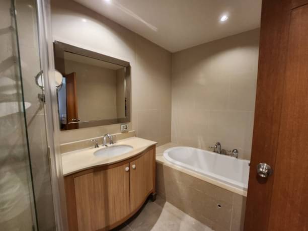 2 Bedrooms, 2 Bathrooms 100sqm size 14th Flr at The Empire Place For Rent 50,000/Month